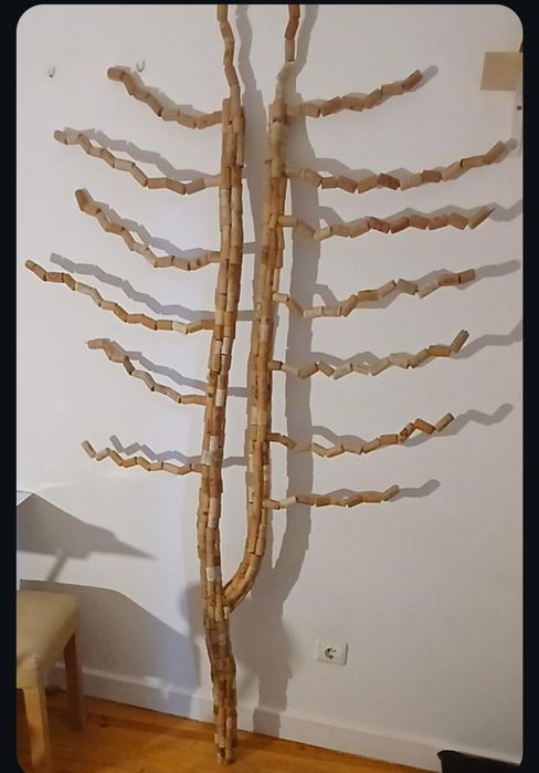 Árvore Artesanal em Rolhas de Cortiça – Peça Única