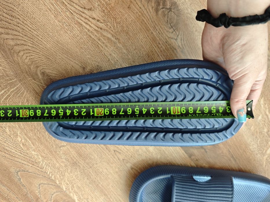 Klapki z wysoką podeszwą