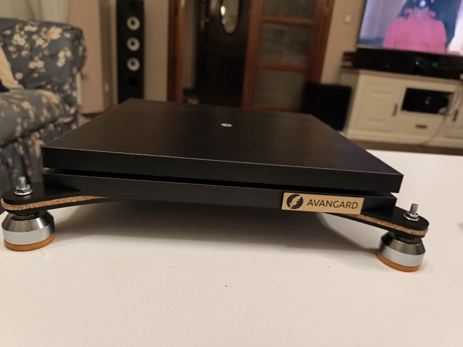 Platformy antywibracyjne  pod kolumny 2 szt