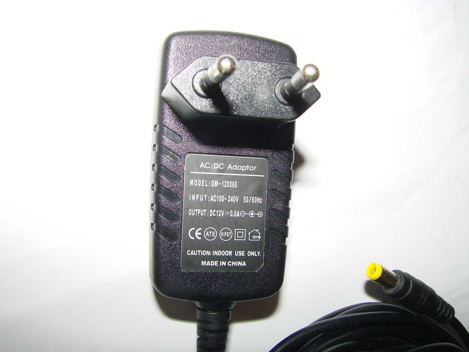 Блок питания, сетевой адаптер AMIGO 5 V - 1 A; AC/DC Adaptor 12 V – 0,6 A