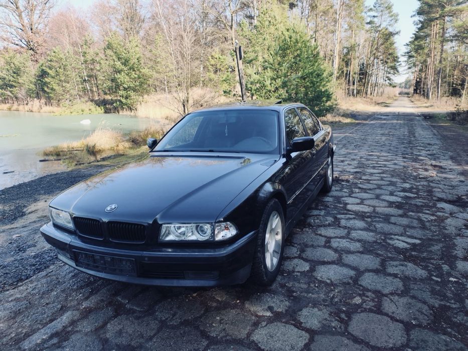 BMW 7 e38 3.0  V8