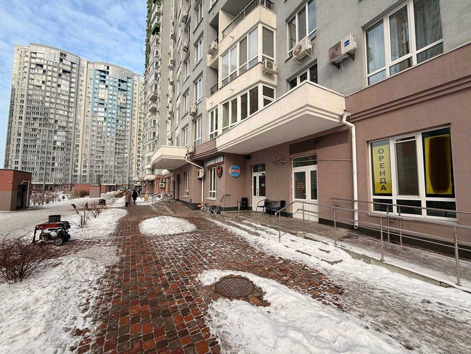 Оренда/Приміщення,108м2,фасад,2 виходи, ЖК Каховська, Киів