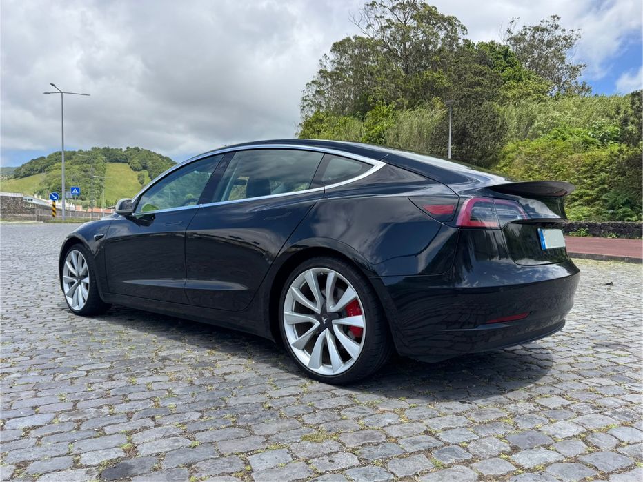 Tesla model3 Performance