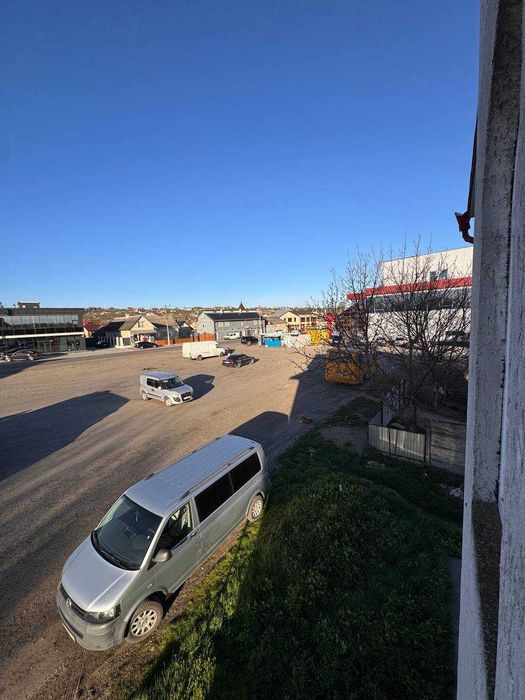 Продається будинок у самому центрі Боян