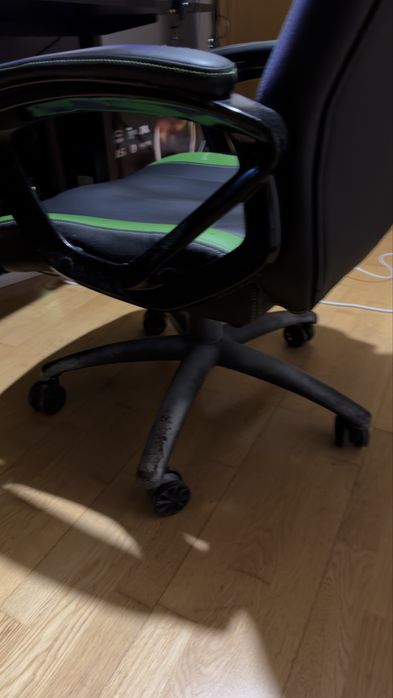 Cadeira gaming — 60€