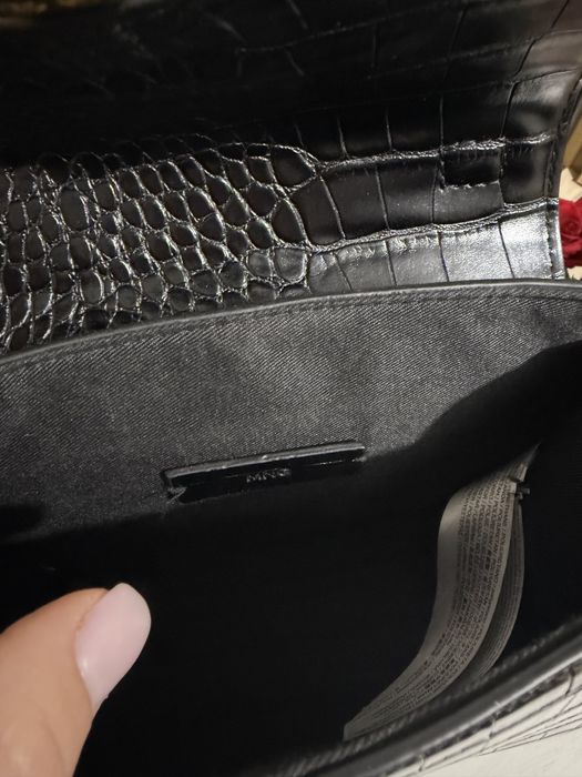 Сумка чорна Манго