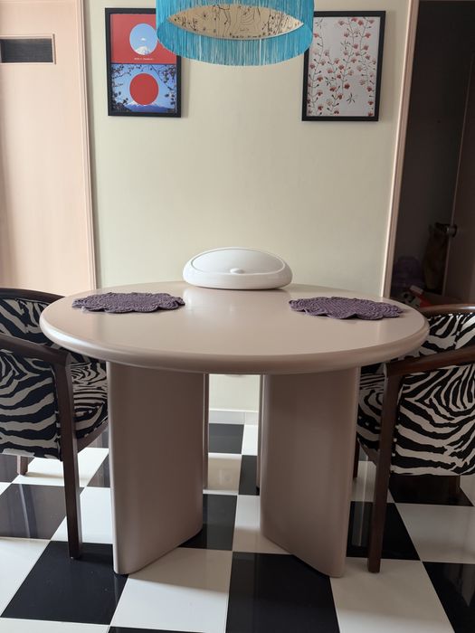 Mesa de jantar redonda Ø120 cm em MDF Loulou em Rosa de Morganite
