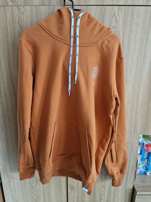 Nowa bluza marki ZIMNO