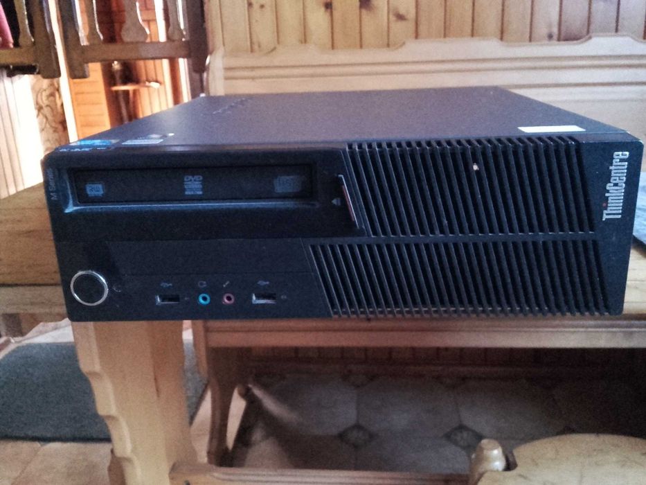 Komputer stacjonarny Lenovo