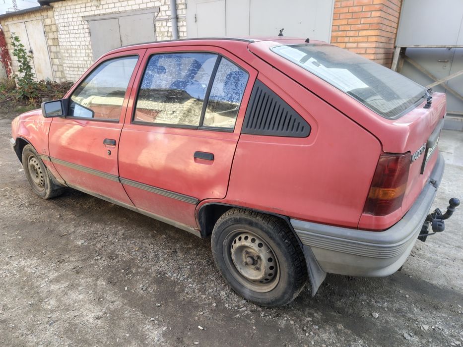 Продам Опель кадет 1.3