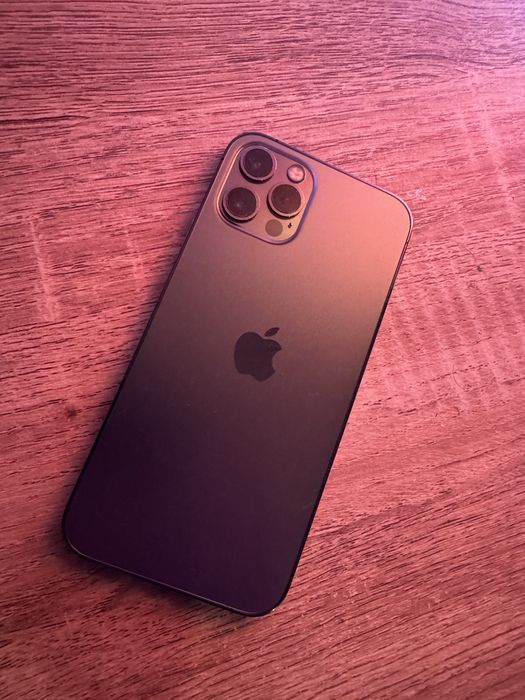 Iphone 12 pro excelente estado