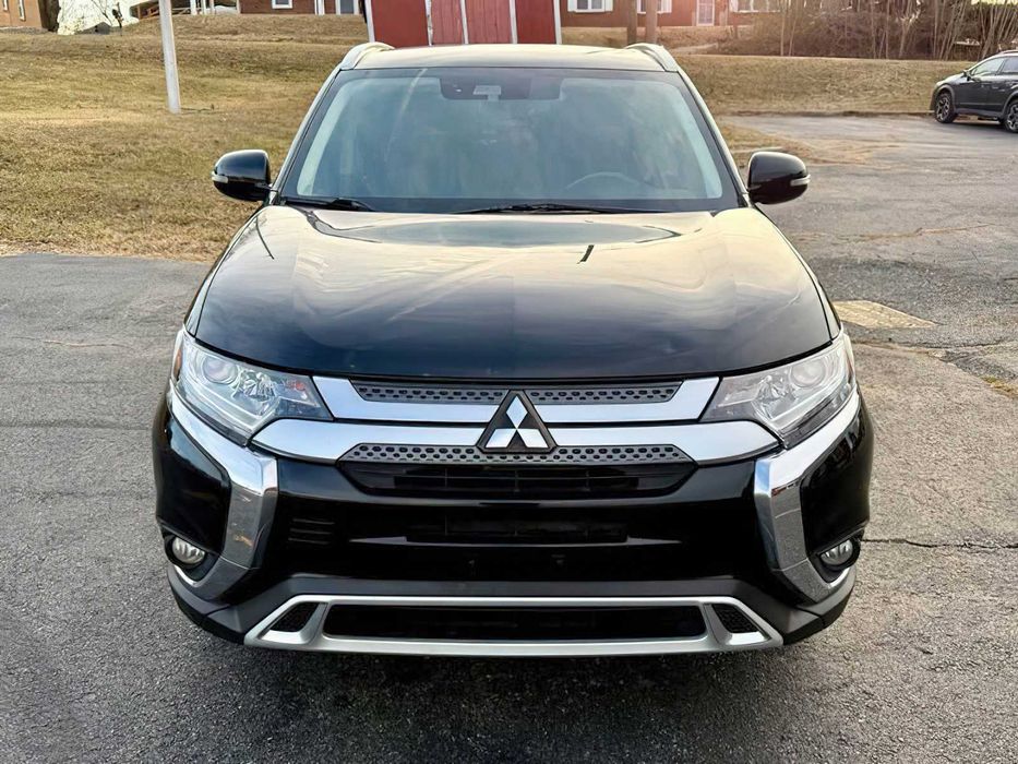 Mitsubishi Outlander SEL      2020