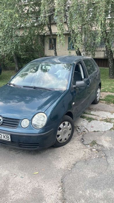Авто Volkswagen Polo 2004