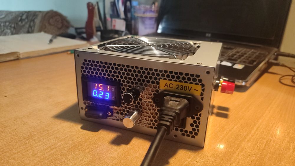 Зарядное устройство для авто.