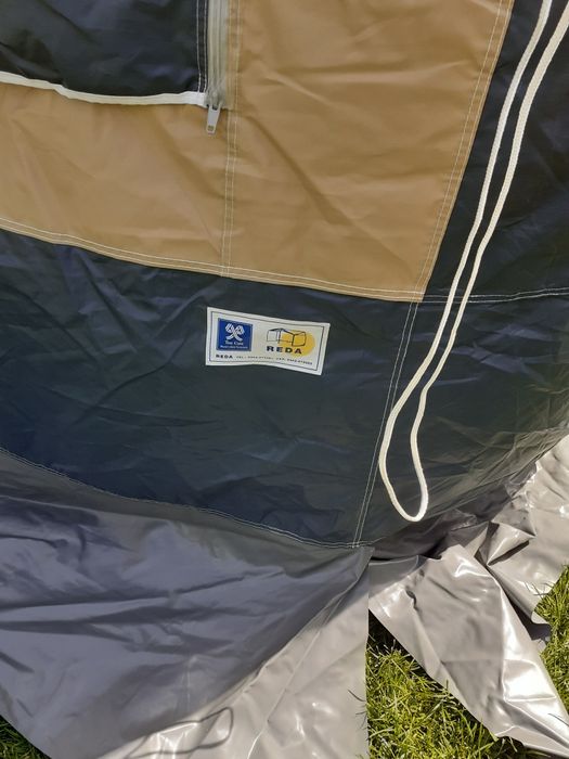 Przedsionek uniwersalny, namiot do przyczepy