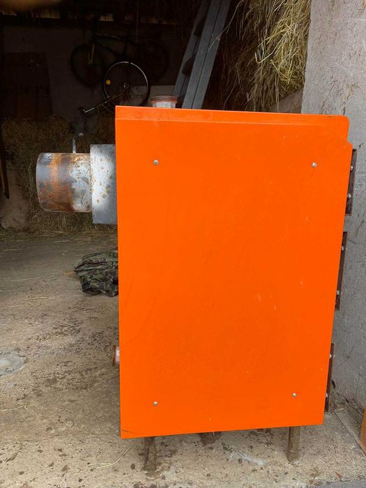 Котел твердопаливний