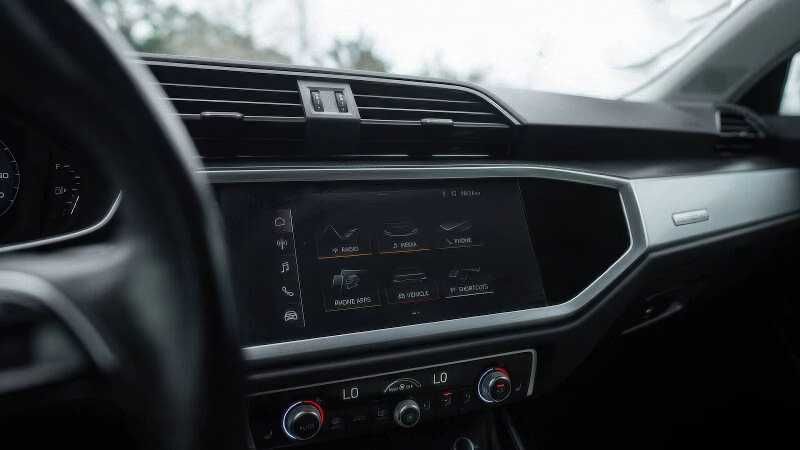 2020 Audi Q3 quattro Premium 45 TFSI