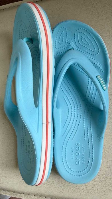 Крокси Crocs жіночі 39 розм. М7-W9, блакитні