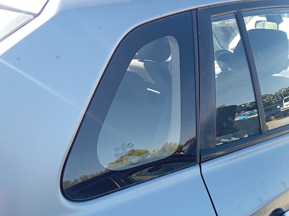 Vidro do painel trás direito RENAULT Koleos I (HY_)