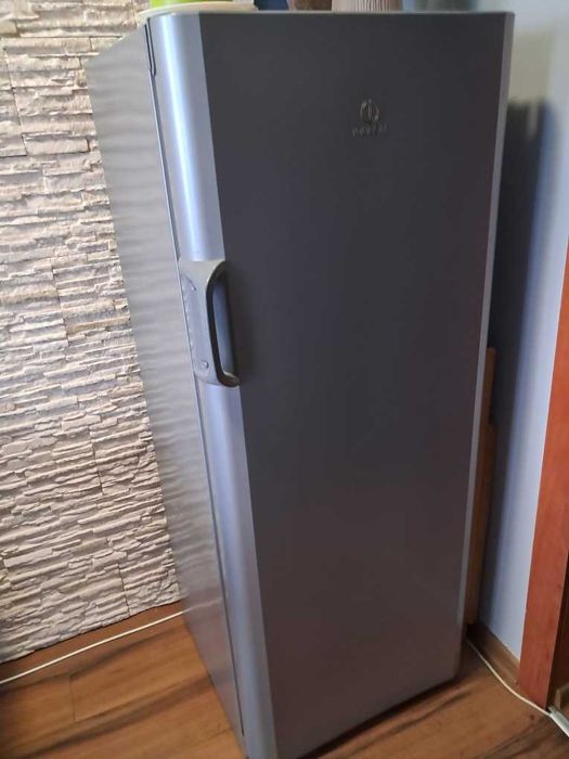 Zamrażarka wolnostojąca Indesit