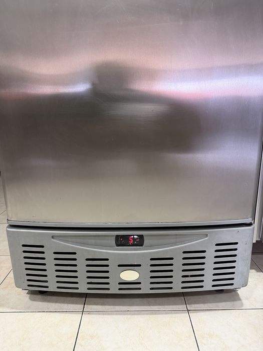 Armário Frigorífico Industrial em Inox – Profissional