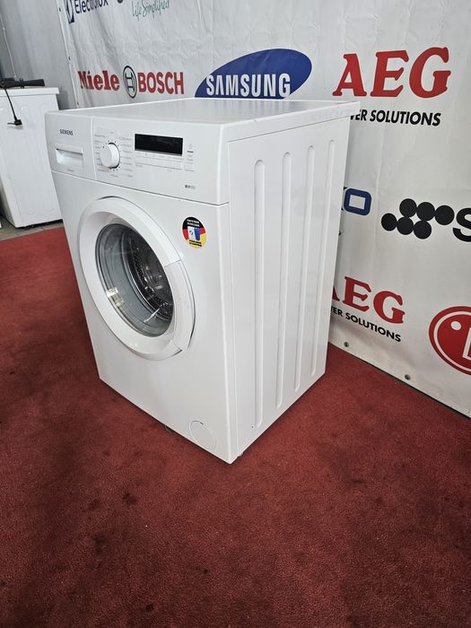 Пральна машина з бачком