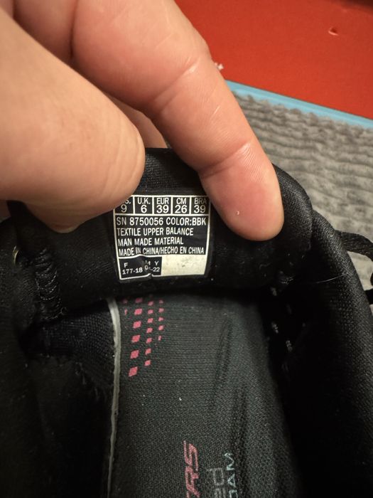 Оригінальні кросівки Skechers Glide 39,5(26см)