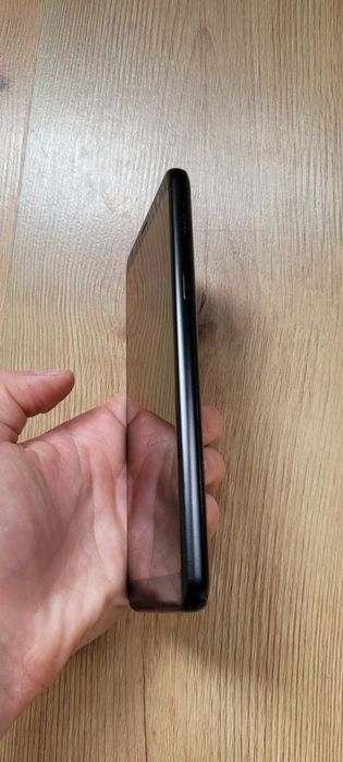 Телефон Samsung A8 2018