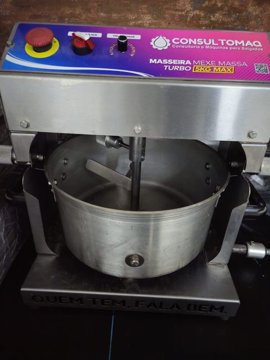 Vende-se máquina de salgados