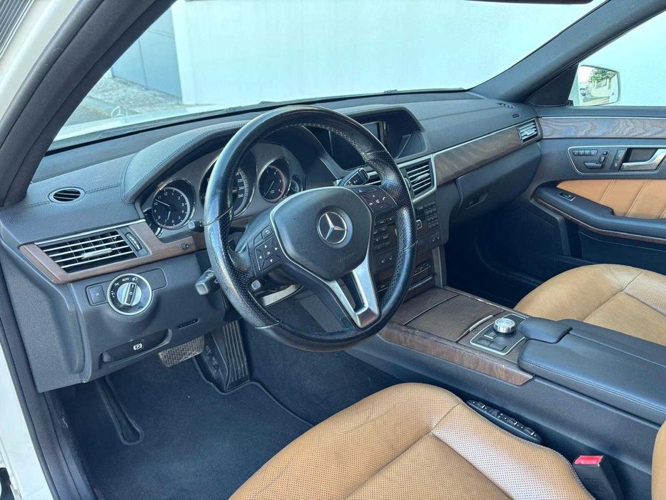 Mercedes E 300 Hybrid