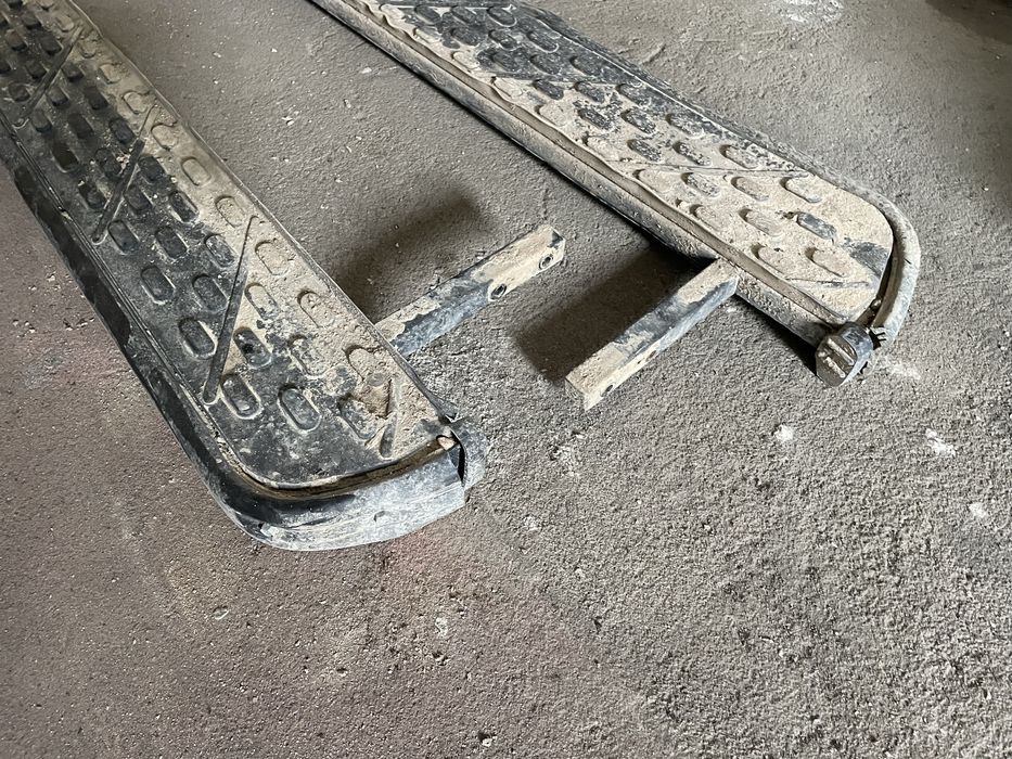 Estribos originais Range Rover Classic / Land Rover Discovery 3000