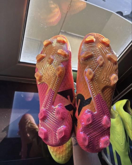 Chuteiras puma Sun glow ultimate novas