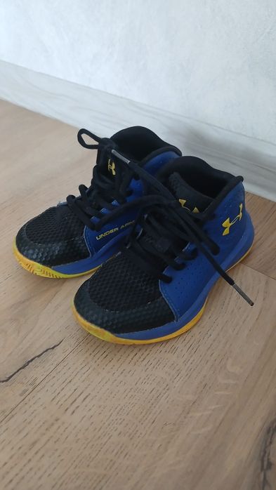 Модель Under Armour Jet