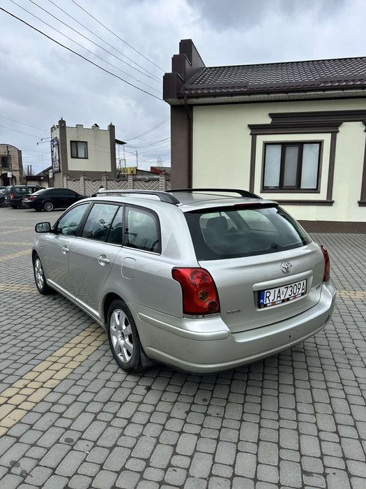 Продам  Toyota 2.0 TDI