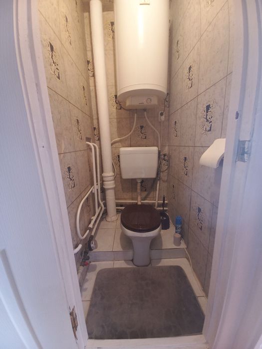 Продається 2 кімнатна квартира , вул. Олексія Хижняка