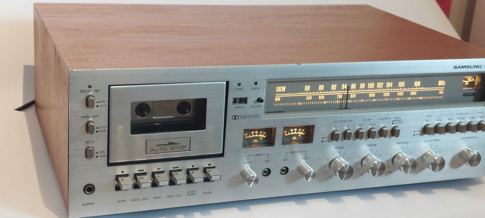 Magnetofon radio amplituner Samsung STK3400