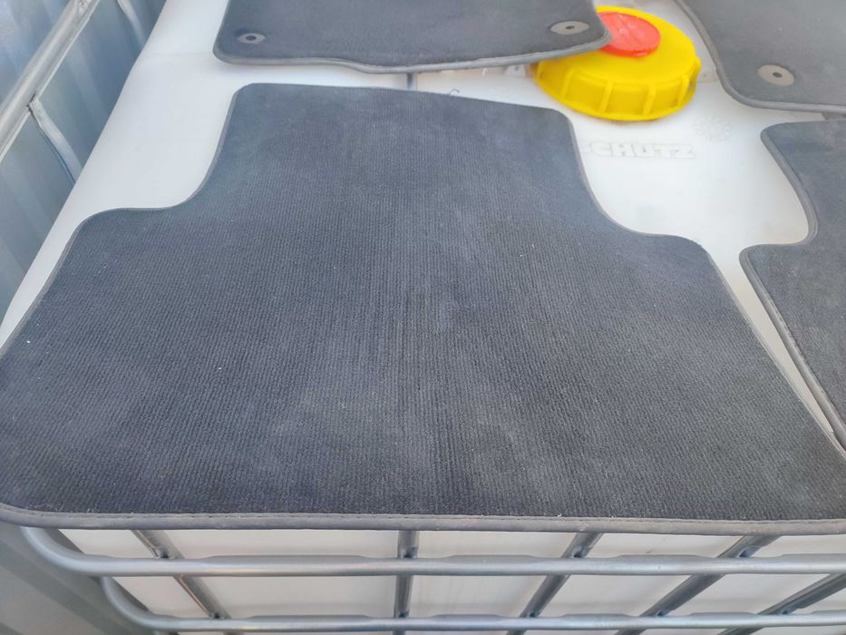 Коврики Килимки гольф 7 пасат б8  ворсові оригінал Ford