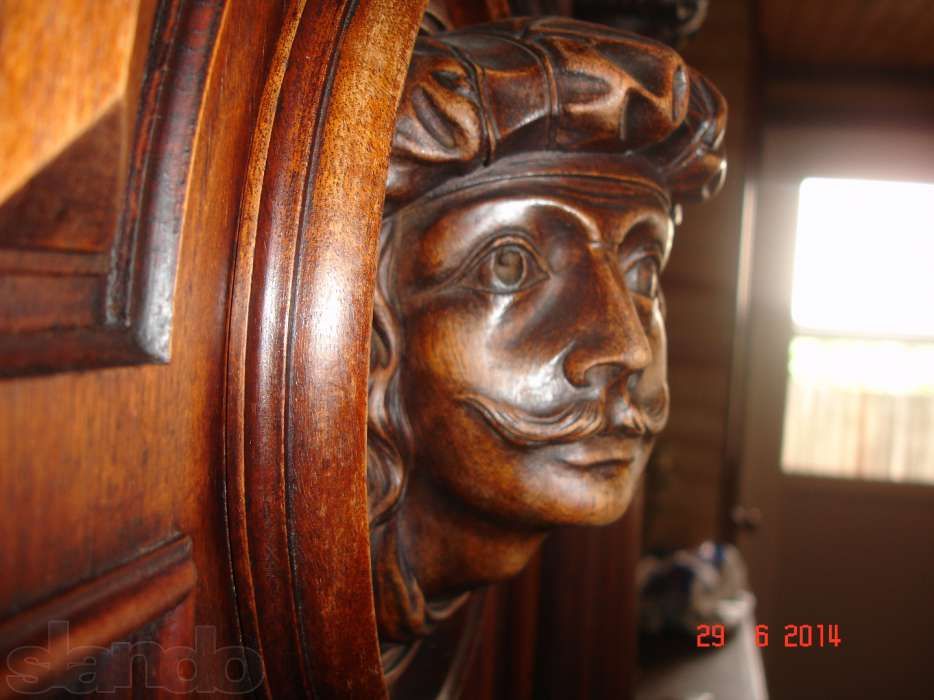 Старинный французский буфет