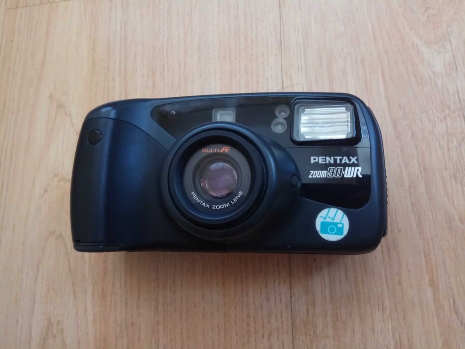 Відмінний плівковий фотоапарат Pentax ZOOM 90-WR чудовий стан