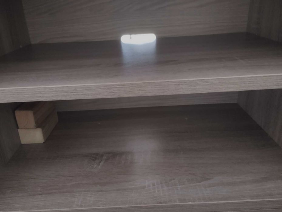 Conjunto mesa de sala e móvel