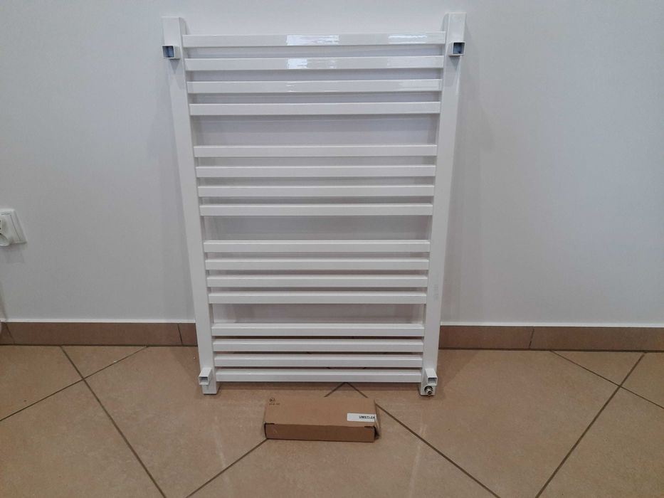 Grzejnik łazienkowy drabinkowy 74 x 50 Idealny