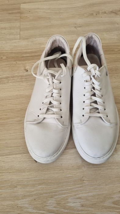 Tenis underblue usado