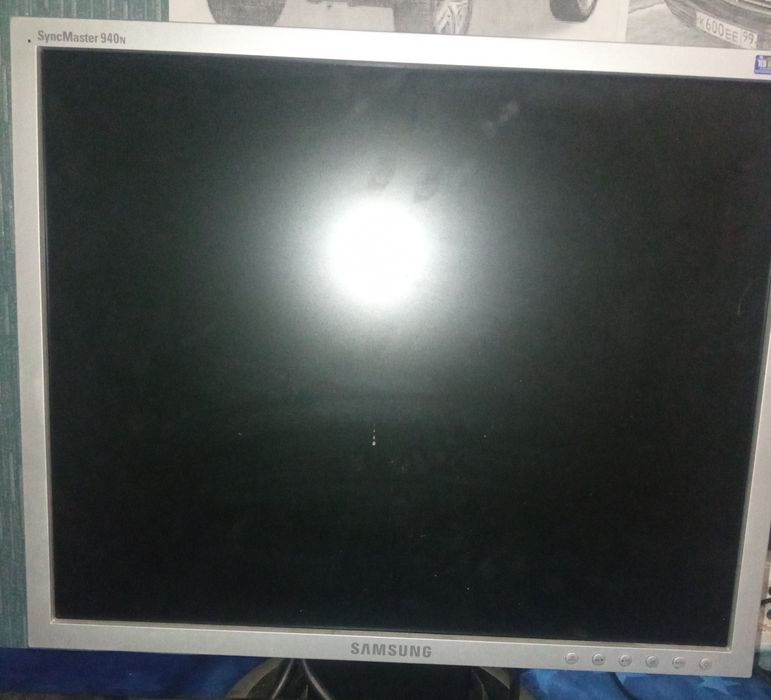 Монітор 17" Samsung 720N