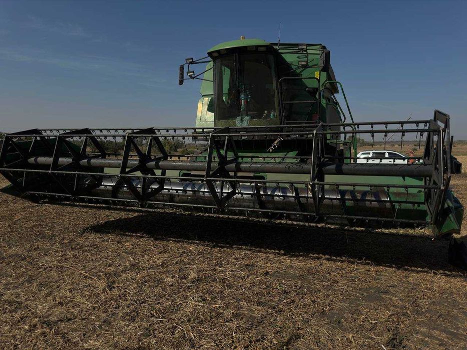 Комбайн John Deere 2066 Hillmaster