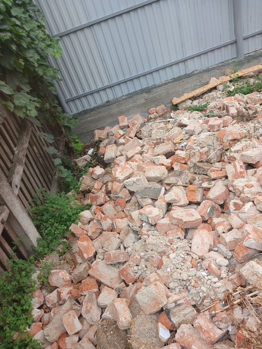 відам цеглу безкоштовно