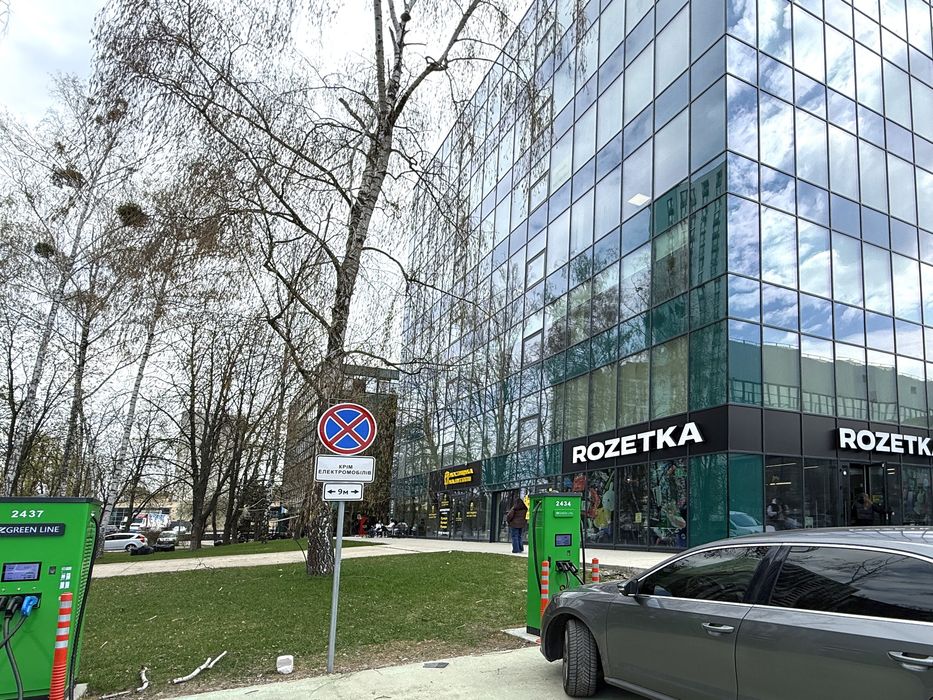 БЕЗ% Оренда виробничого приміщення,офісу 353м² Некрасова 1-3 Подільський район, Виноградор. СВІТЛО НЕ ВИМИКАЮТЬ, вантажний ліфт