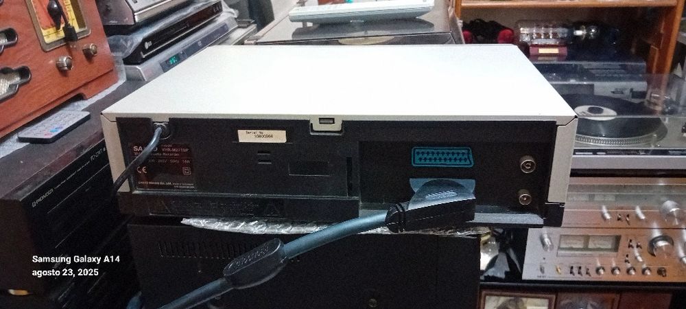 Sanyo VHS Video Player VHR-M271
Model VHR-M271 operating without any p64552026561410123