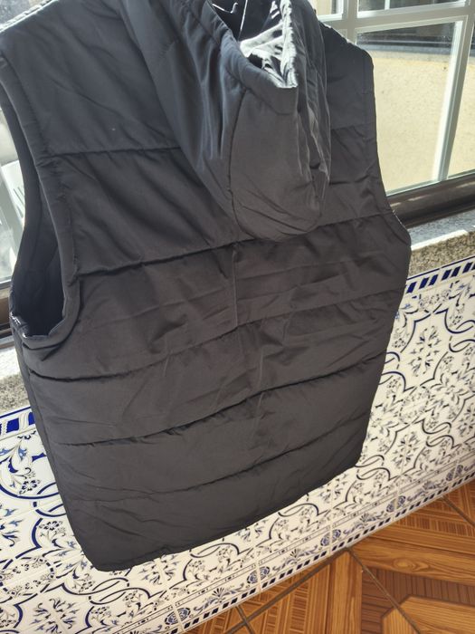 Colete de homem tamanho XL novo marca manfinity
