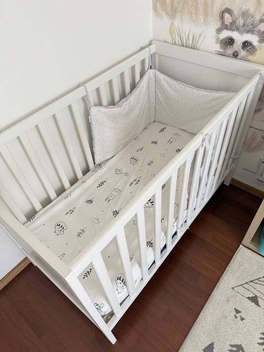 Berço bebe com colchao e resguardos