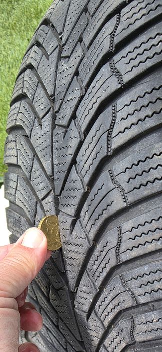 Pneus kumho 215/65r17 (4 unidades)